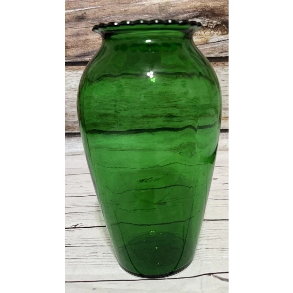 Vintage Anchor Hocking Glass Forest Green Vase Scalloped Top Edge 9